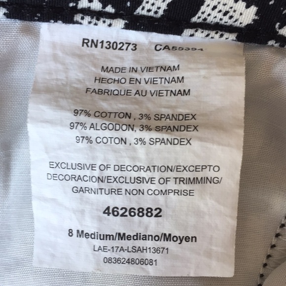 Lee Midrise Patterned Shorts  Size 8 - Picture 6 of 6